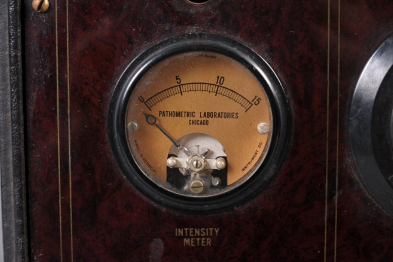Detail of a Pathoclast (Pathometric Laboratories Chicago) intensity meter.